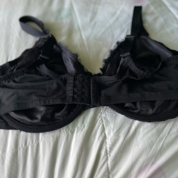 Wonderbra Blue/Black Full Support Lace Floral Bra Size 44D. Excellent Condition - Picture 4 of 5